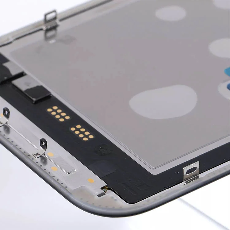 16 PRO LCD ekranai