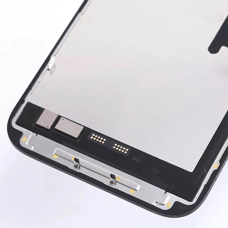 16 „Pro Max LCD“ ekranai
