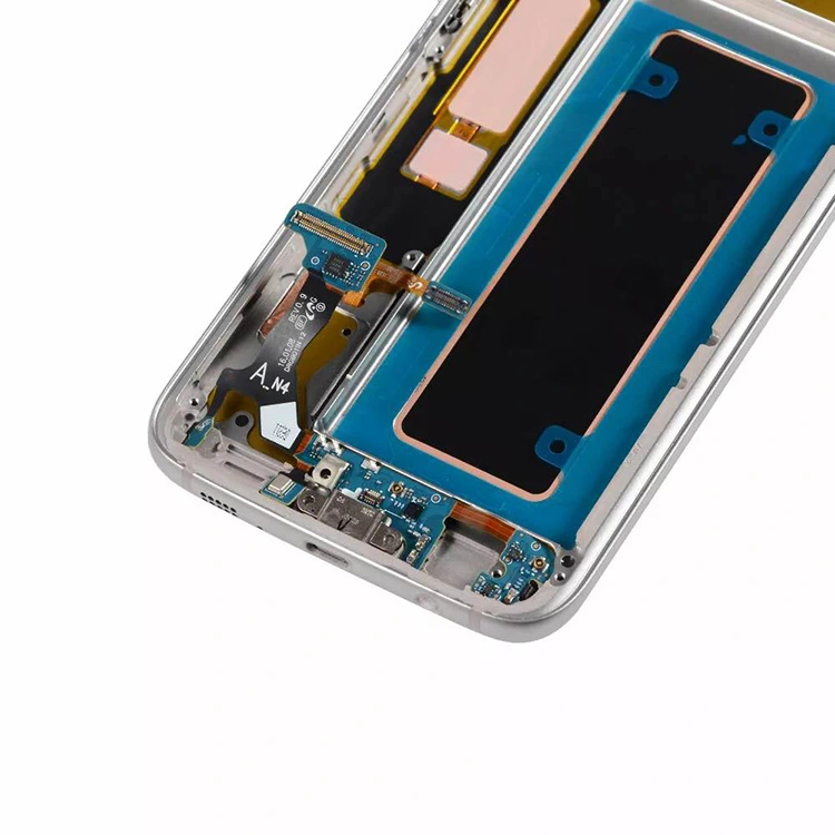 „S7 Edge LCD“ ekranai