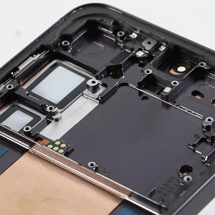 „S24 Plus LCD“ ekranai