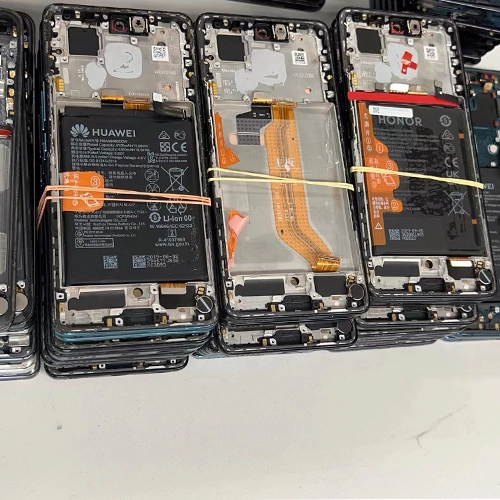 Naudojami „Huawei LCD“ ekranai